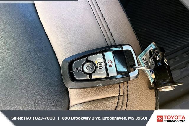 Used 2024 Ford Bronco Wildtrak image 9