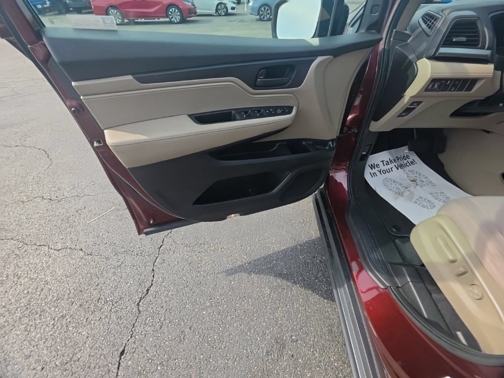 Used 2019 Honda Odyssey EX image 11
