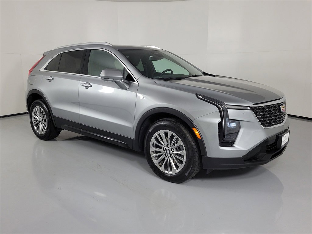 Certified 2025 Cadillac XT4 Premium Luxury image 1