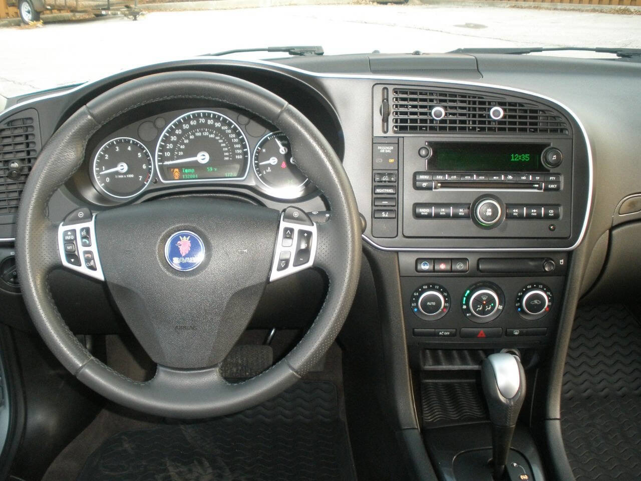 Used 2010 Saab 9-3 X image 30