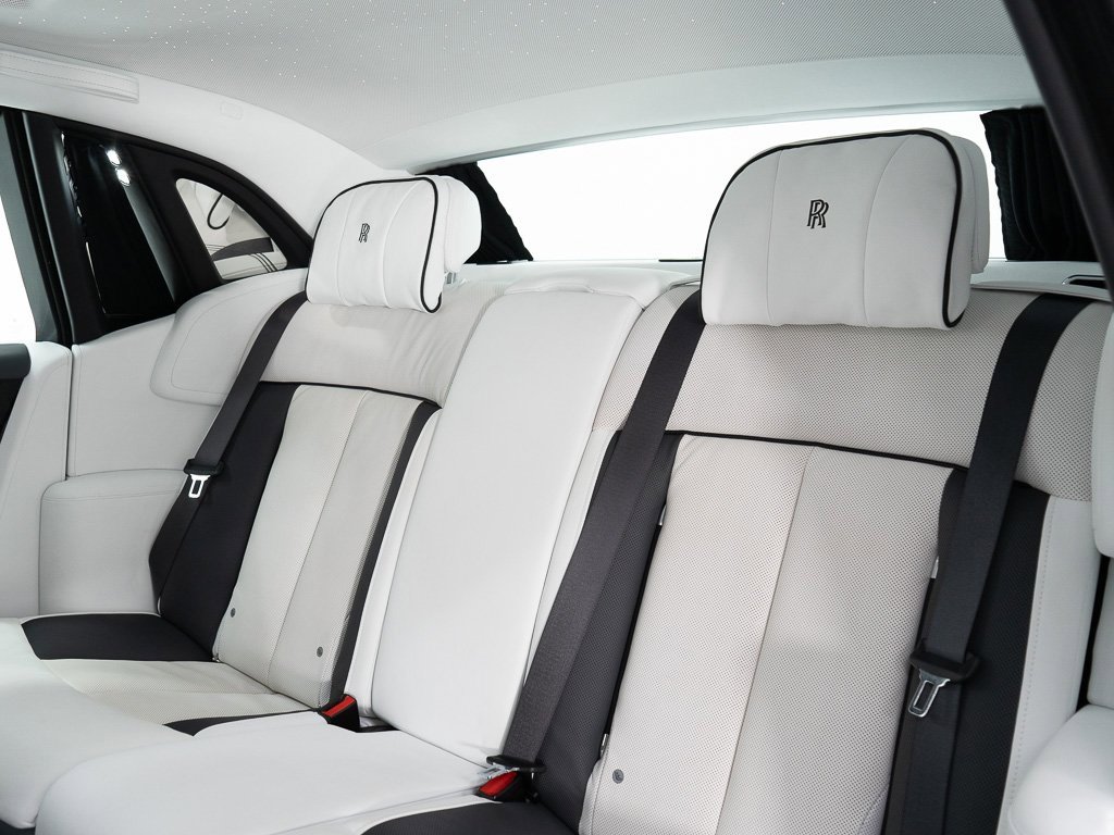 Certified 2023 Rolls-Royce Phantom Sedan image 27