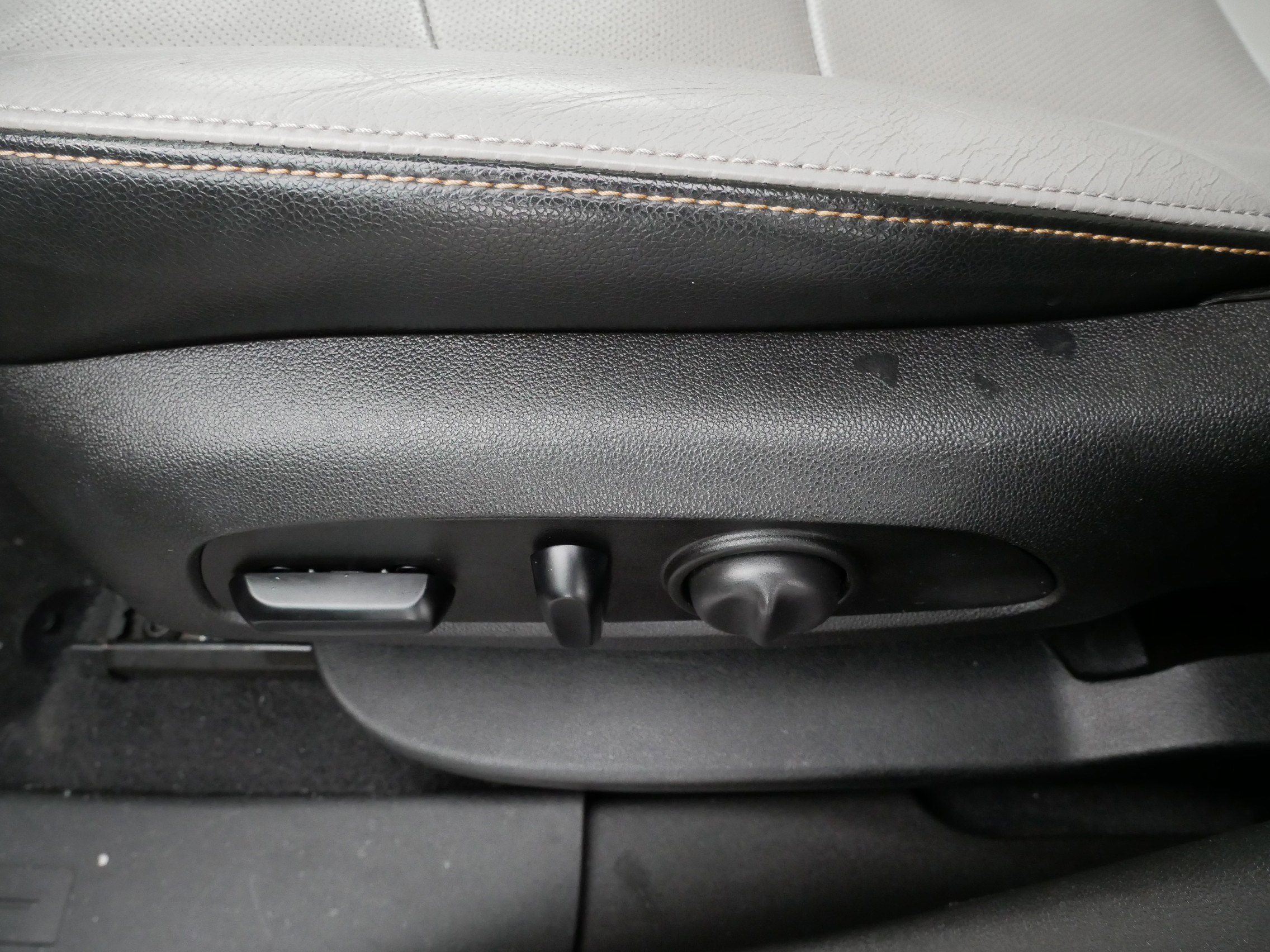 Used 2020 GMC Terrain SLT image 20