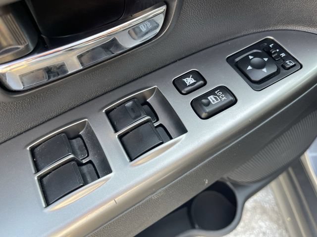 Used 2024 Mitsubishi Outlander Sport SE AWD/4WD image 13