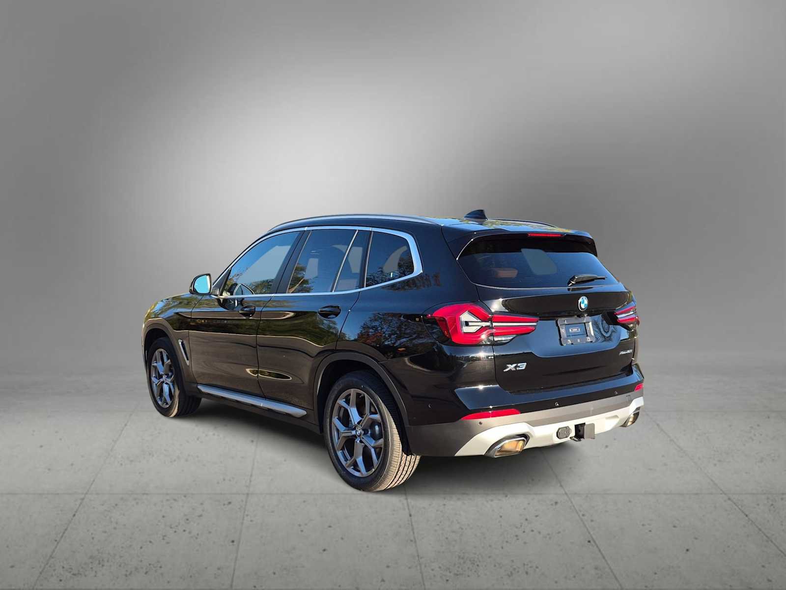 Used 2024 BMW X3 xDrive30i w/ Premium Package AWD/4WD image 6