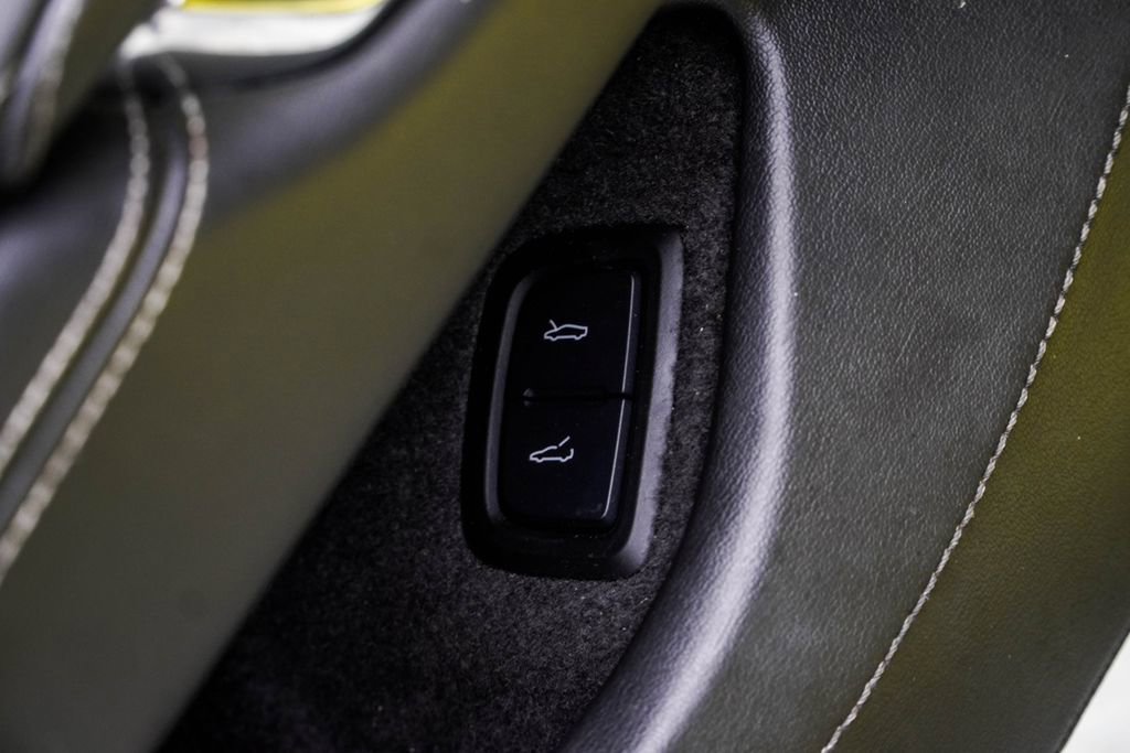 Used 2020 Chevrolet Corvette Stingray Preferred Cpe w/ 2LT Preferred Equipment Group image 39