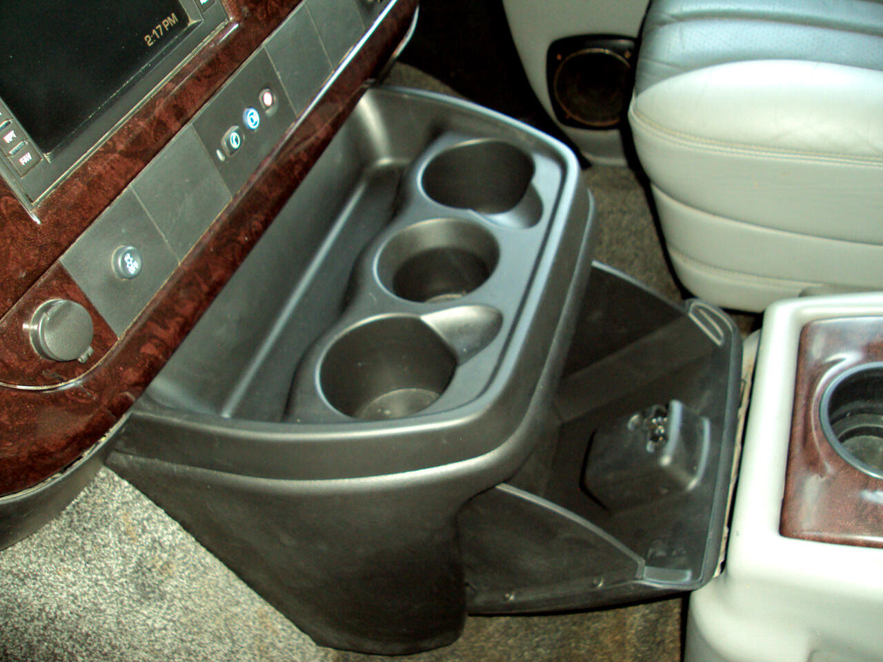 Used 2012 GMC Savana 1500 AWD image 25