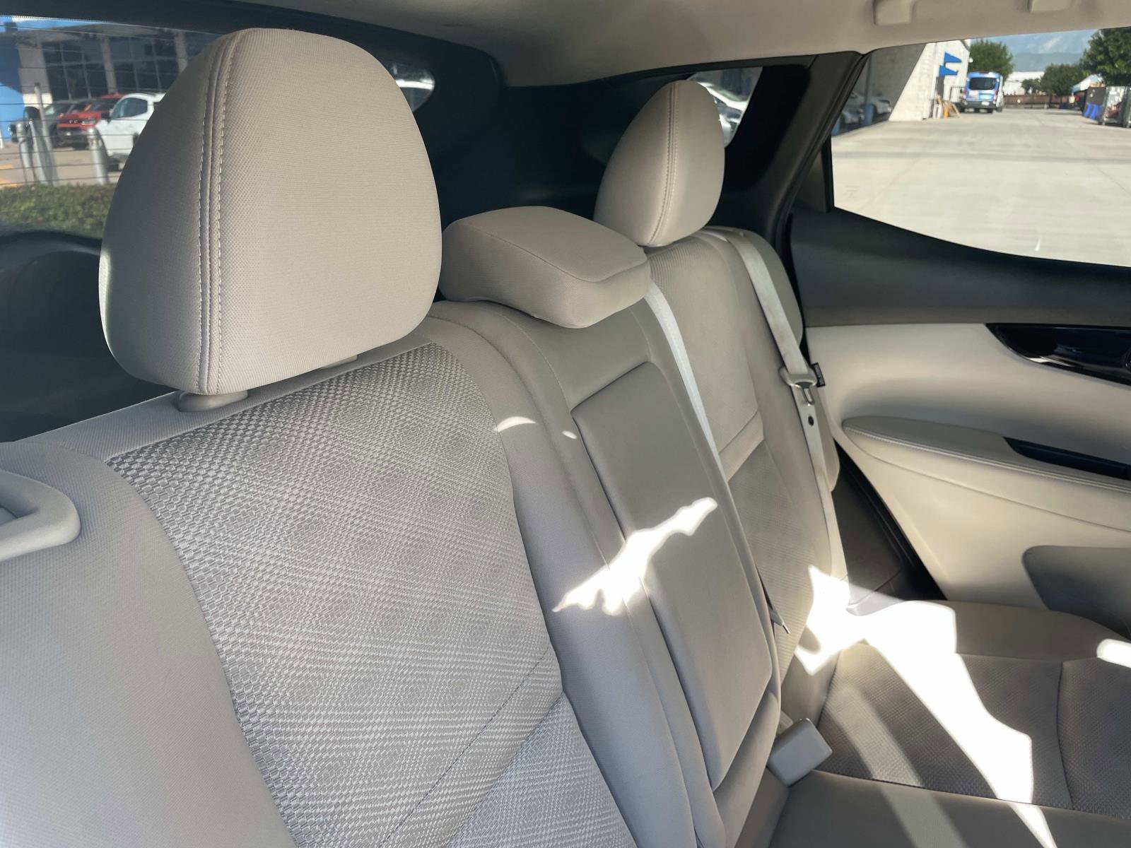 Used 2021 Nissan Rogue Sport SV image 20