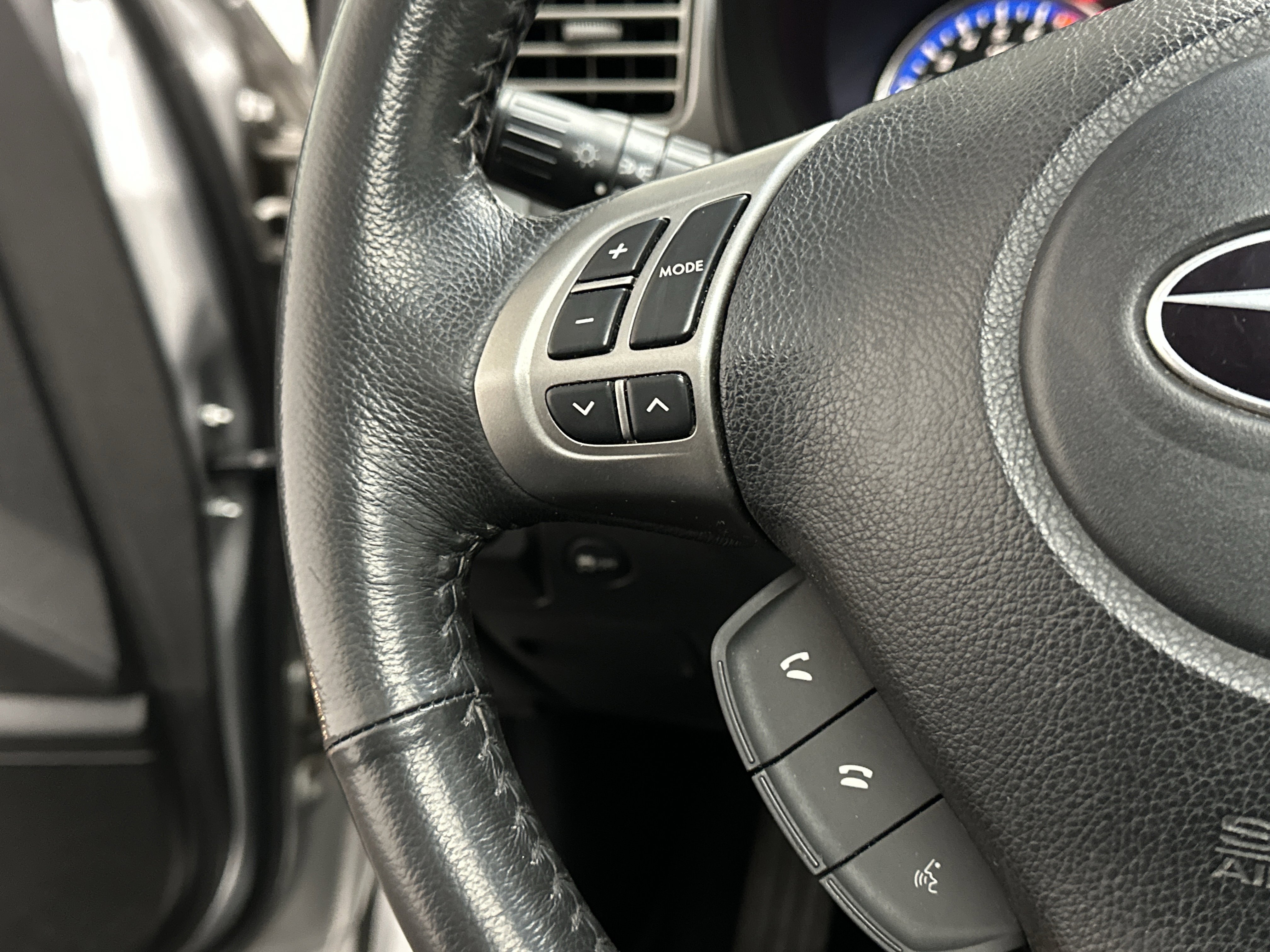 Used 2011 Subaru Forester 2.5X Limited w/ Popular Equipment Group 4B image 25