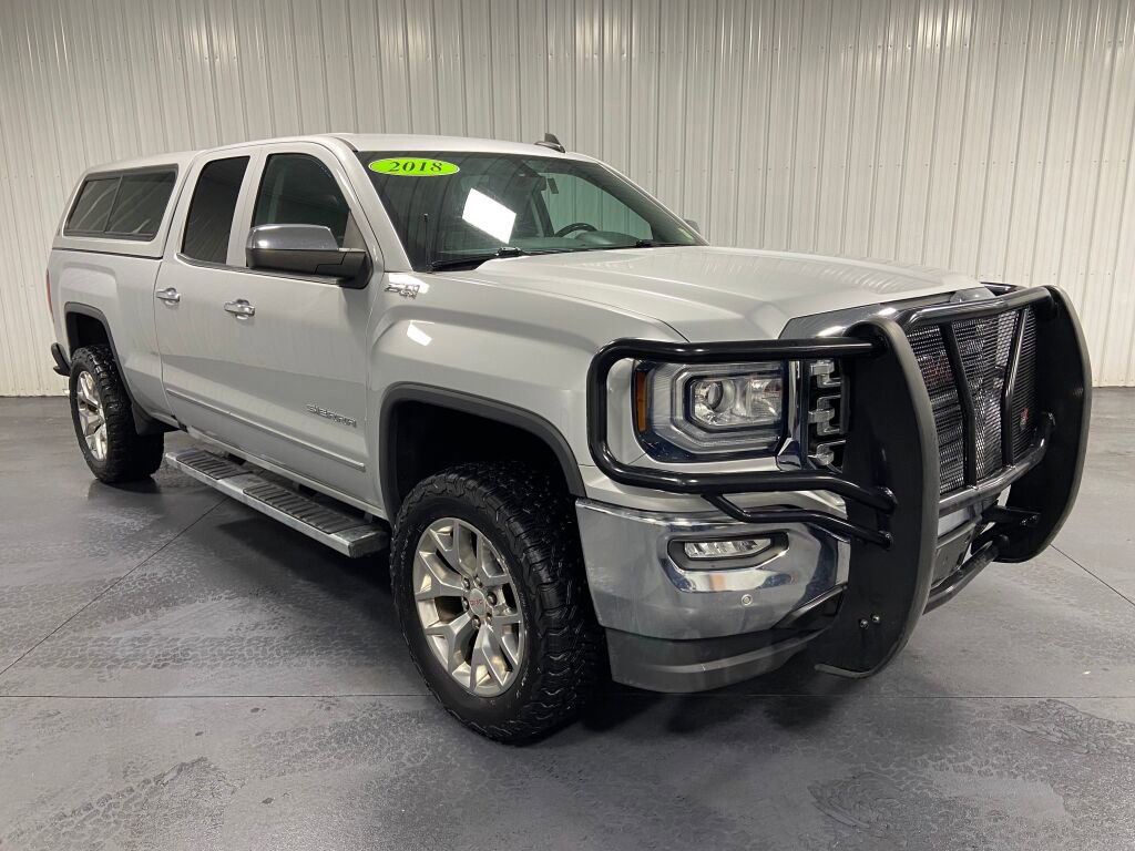 Used 2018 GMC Sierra 1500 SLT w/ SLT Premium Package image 2