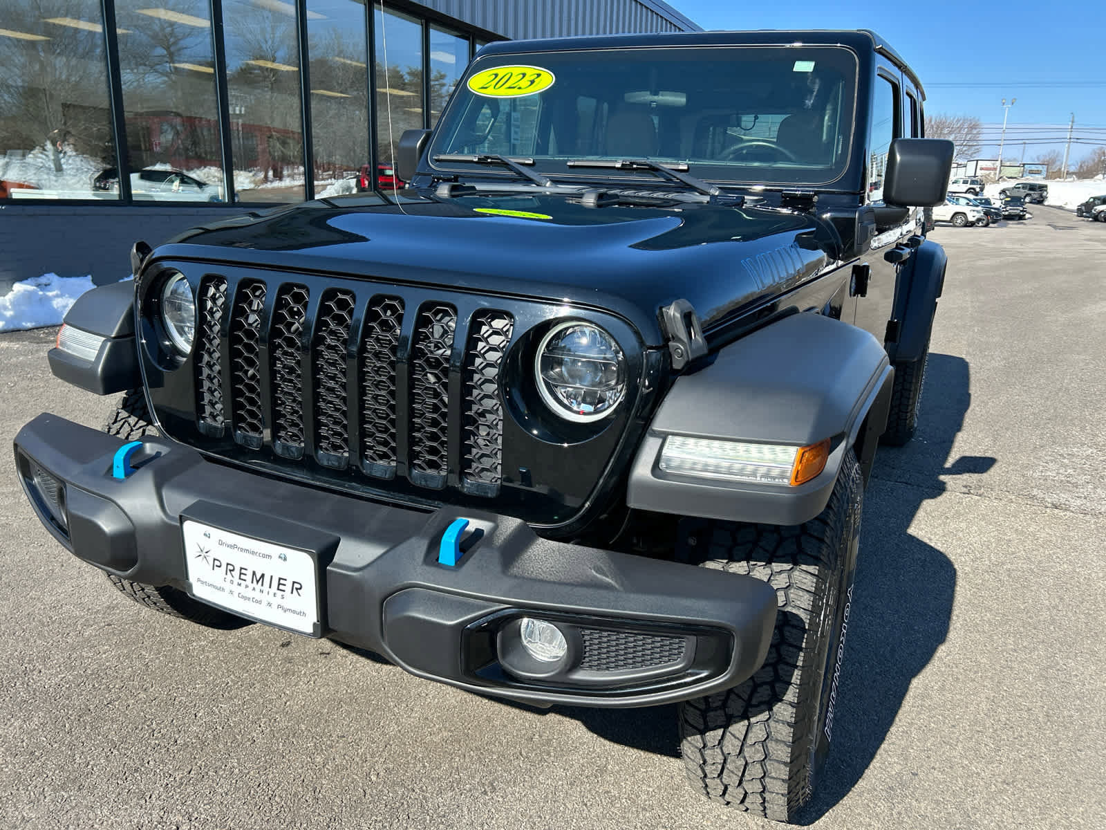 Used 2023 Jeep Wrangler Unlimited w/ Cold Weather Group image 13