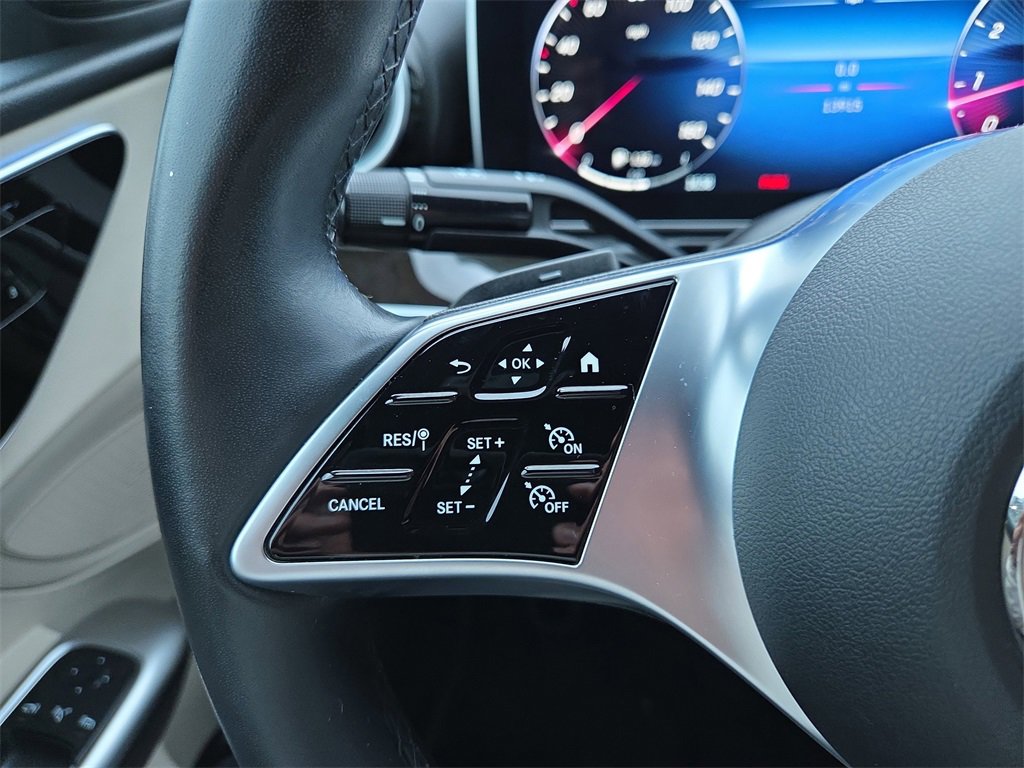 Certified 2022 Mercedes-Benz C 300 4MATIC Sedan image 21