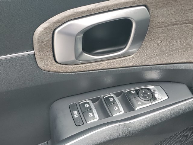 Certified 2023 Kia Sorento EX FWD image 21