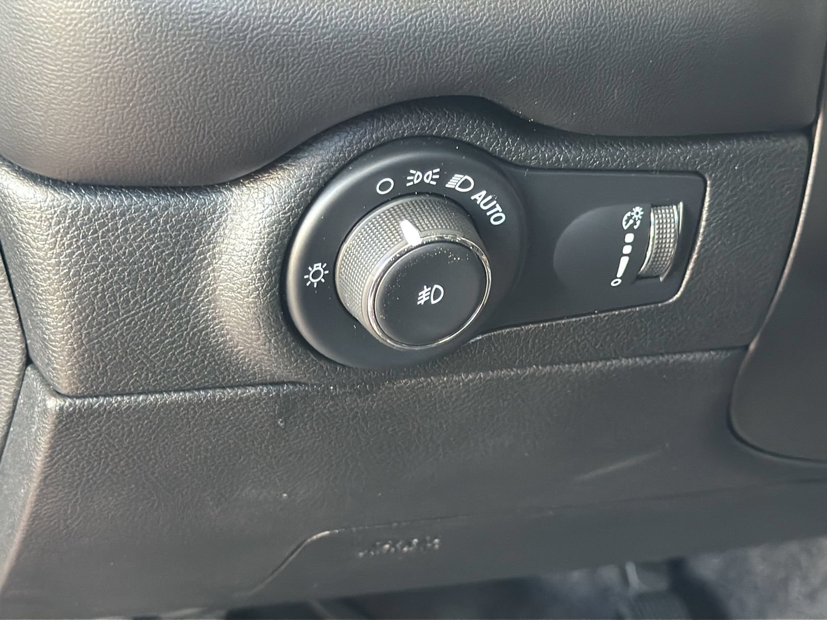 Used 2022 Dodge Durango GT AWD/4WD image 22