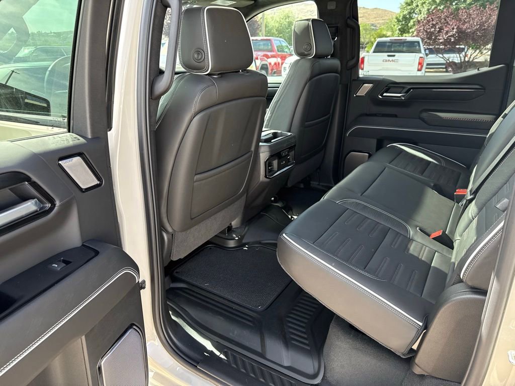 Used 2026 GMC Sierra 1500 AT4X image 26