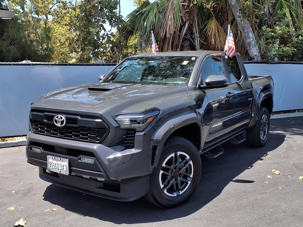 Certified 2024 Toyota Tacoma TRD Sport w/ TRD Sport Upgrade Package AWD/4WD image 32