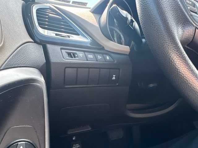 Used 2017 Hyundai Santa Fe Sport AWD/4WD image 18