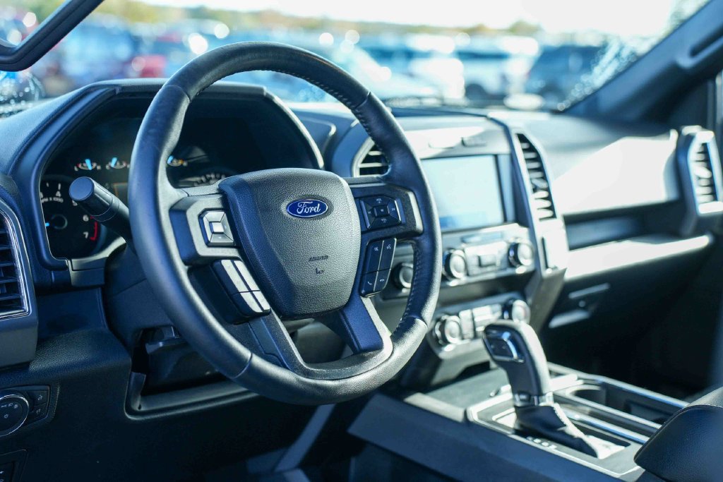 Used 2020 Ford F150 XLT w/ Equipment Group 302A Luxury AWD/4WD image 22