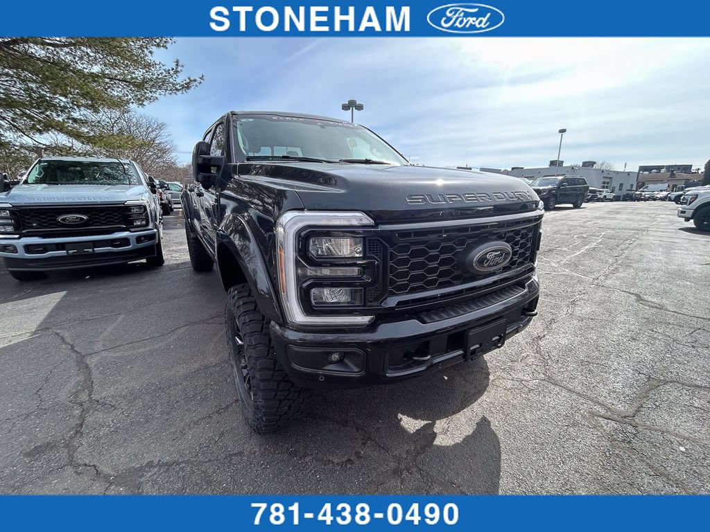 New 2026 Ford F250 Lariat w/ Black Appearance Package AWD/4WD image 1