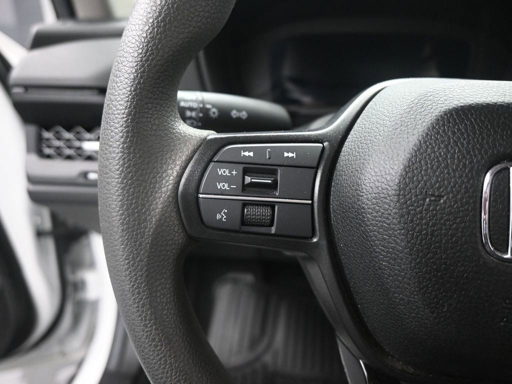 Used 2023 Honda Accord EX image 11