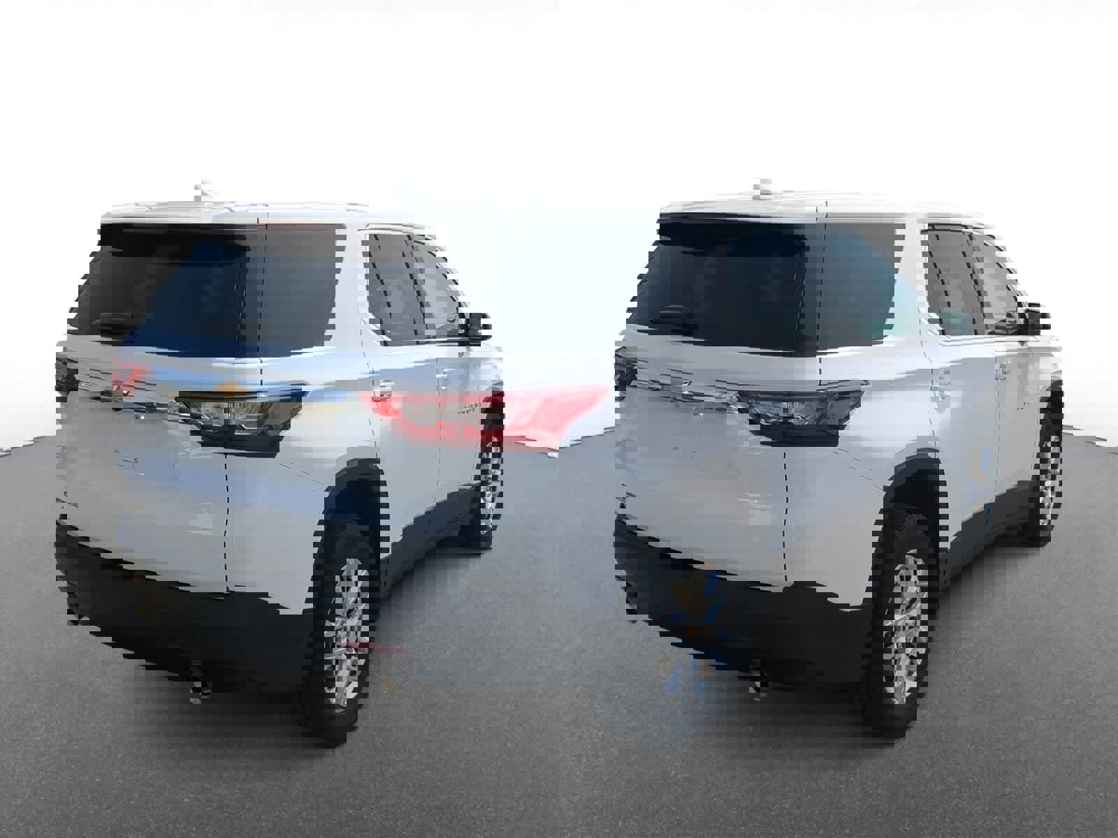 Used 2019 Chevrolet Traverse LS FWD image 8