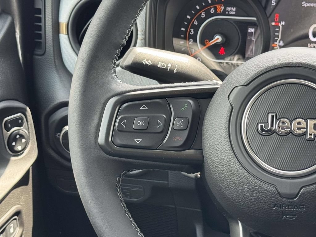 New 2026 Jeep Gladiator Sport AWD/4WD image 23