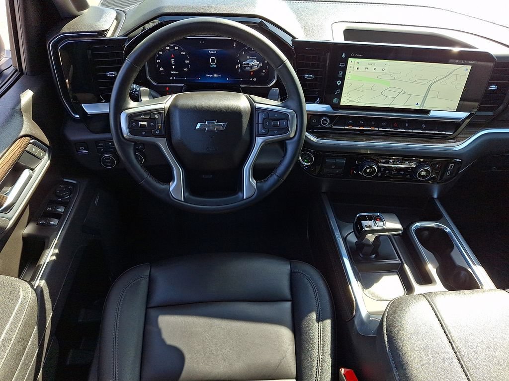 Used 2026 Chevrolet Silverado 1500 LT Trail Boss w/ LT Trail Boss Premium Package AWD/4WD image 12