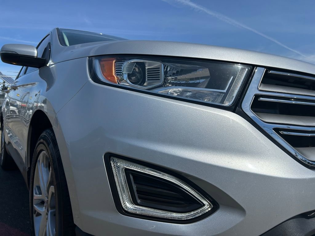 Used 2016 Ford Edge Titanium w/ Equipment Group 301A AWD/4WD image 34