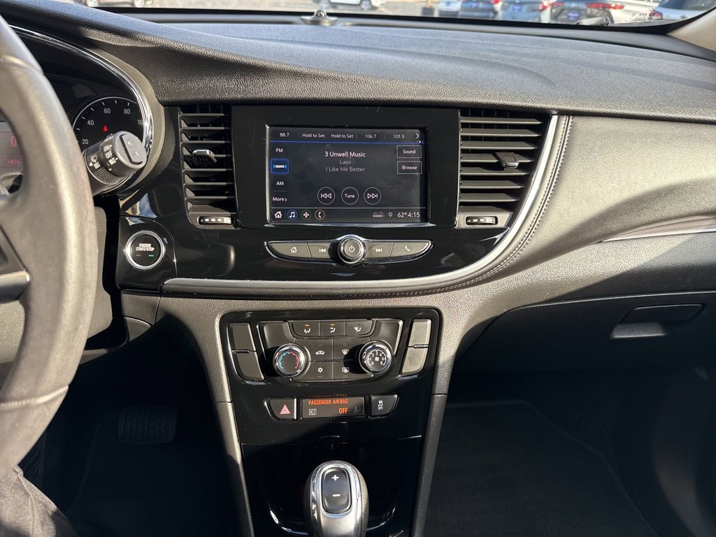 Used 2022 Buick Encore Preferred w/ Safety Package image 20