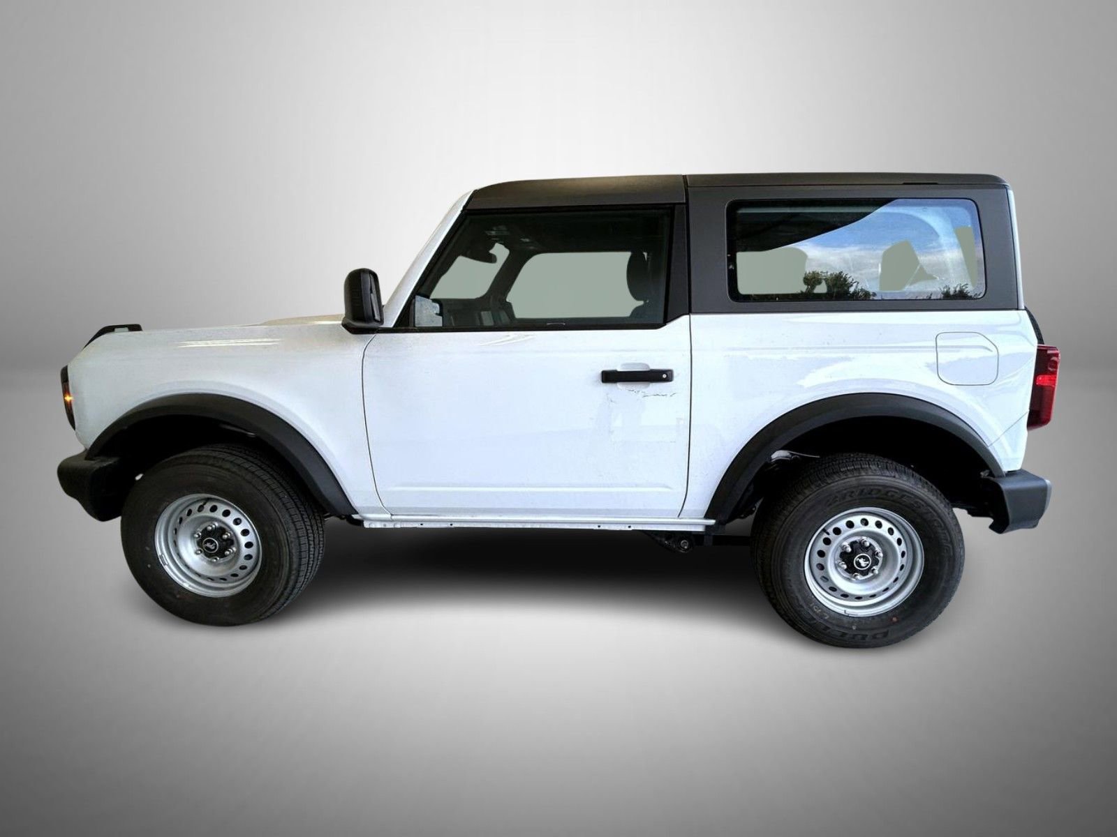 New 2025 Ford Bronco Base image 8