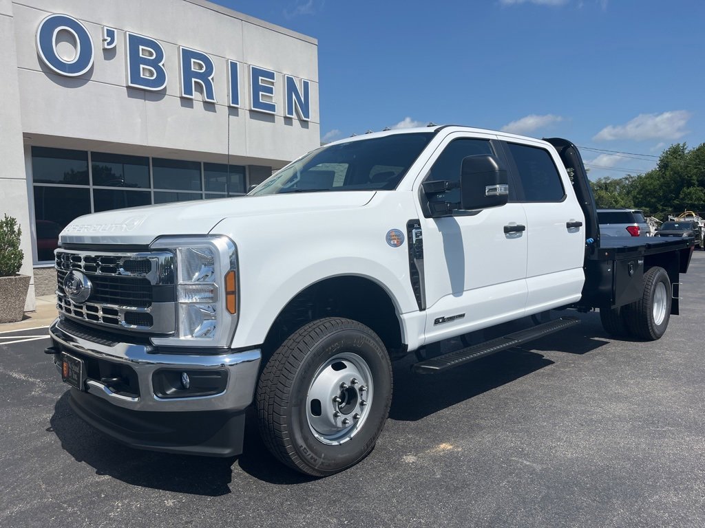 New 2025 Ford F350 XL w/ XL Chrome Package