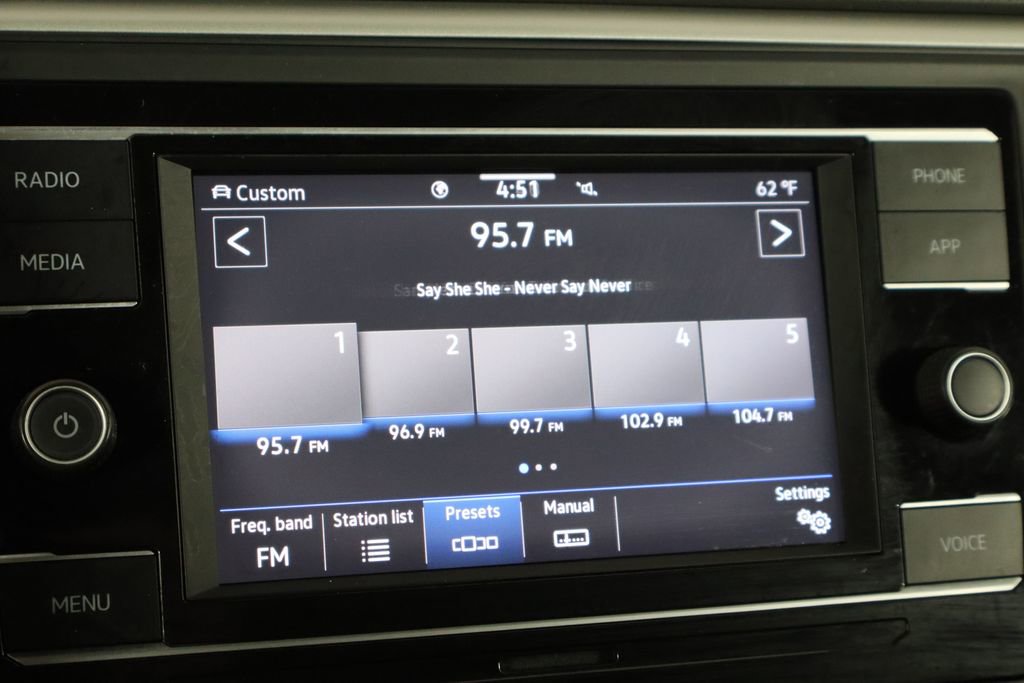 Used 2021 Volkswagen Atlas Cross Sport S image 29