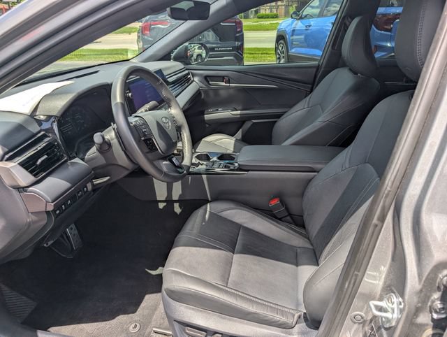 Used 2025 Toyota Camry XSE FWD image 14