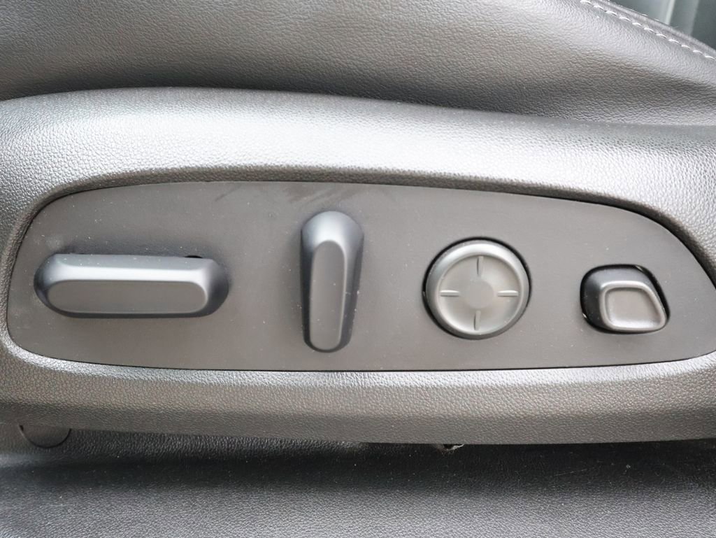 Used 2021 Buick Enclave Avenir w/ Avenir Technology Package image 14