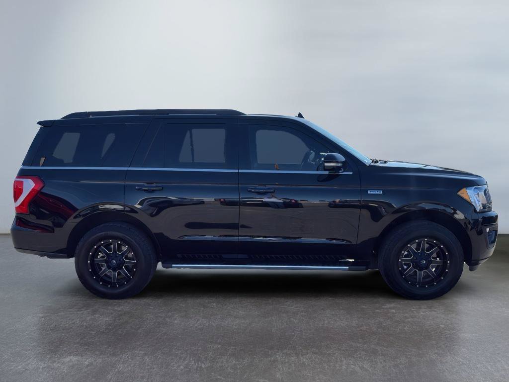 Used 2020 Ford Expedition XLT w/ Equipment Group 202A AWD/4WD image 6