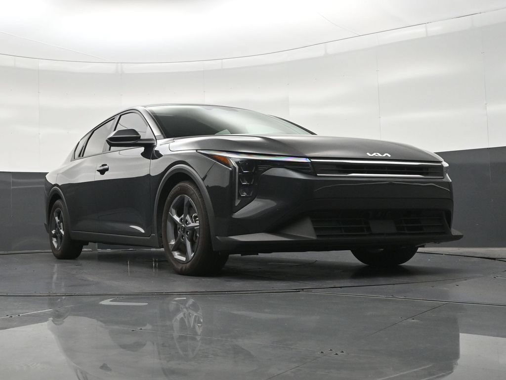 Used 2025 Kia K4 FWD image 29