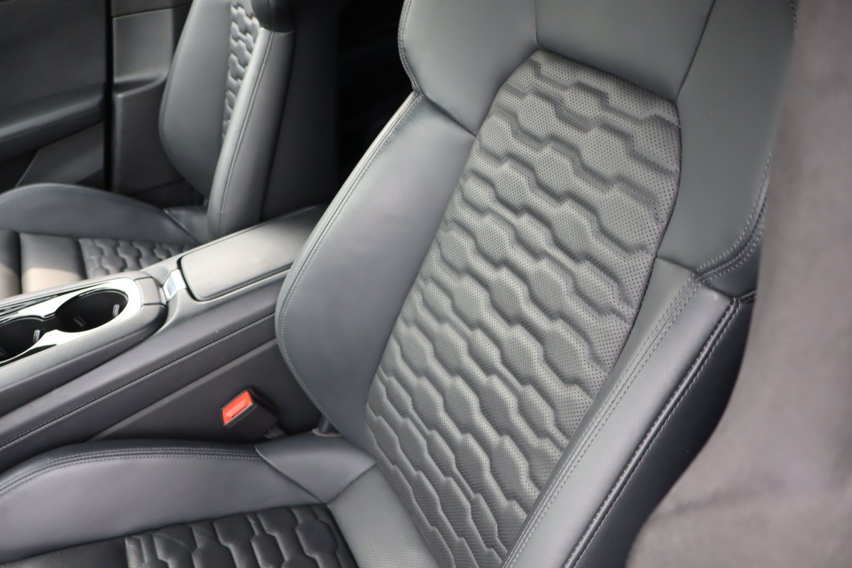 Used 2023 Audi RS e-tron GT w/ Carbon Performance Package AWD/4WD image 23