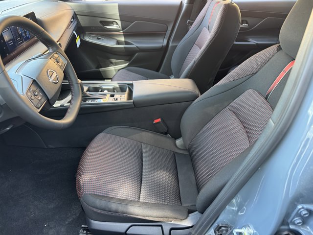 New 2026 Nissan Sentra SR w/ Floor Mat Package FWD image 19