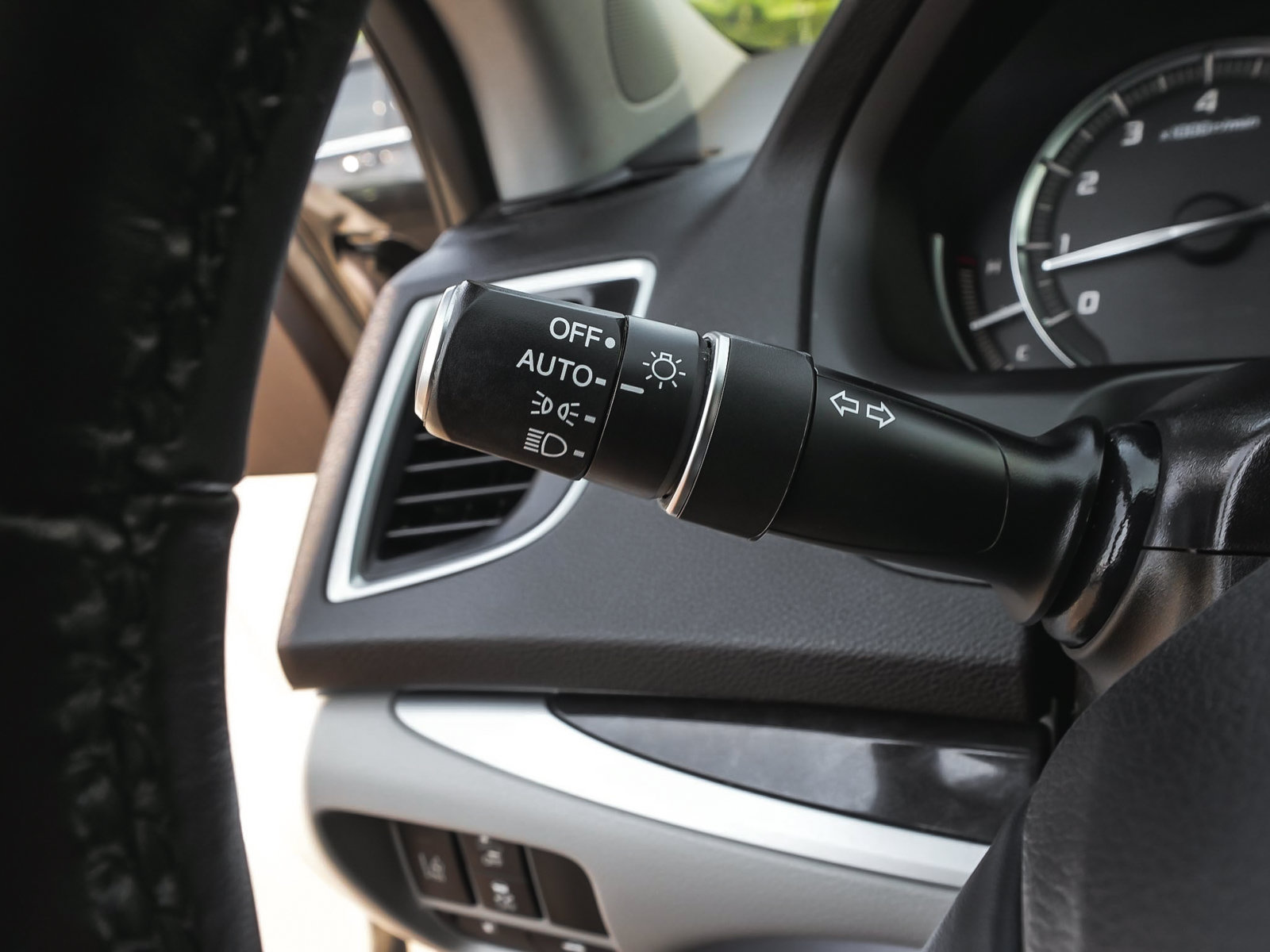 Used 2019 Acura TLX w/ Technology Package AWD/4WD image 22