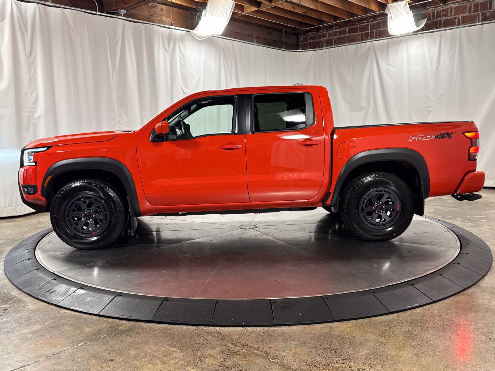 Used 2025 Nissan Frontier PRO-4X w/ Interior Protection Package AWD/4WD image 8