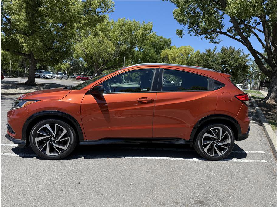 Used 2019 Honda HR-V Sport image 2