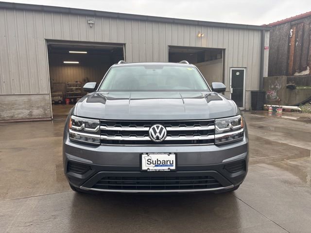 Used 2018 Volkswagen Atlas Launch Edition FWD image 2