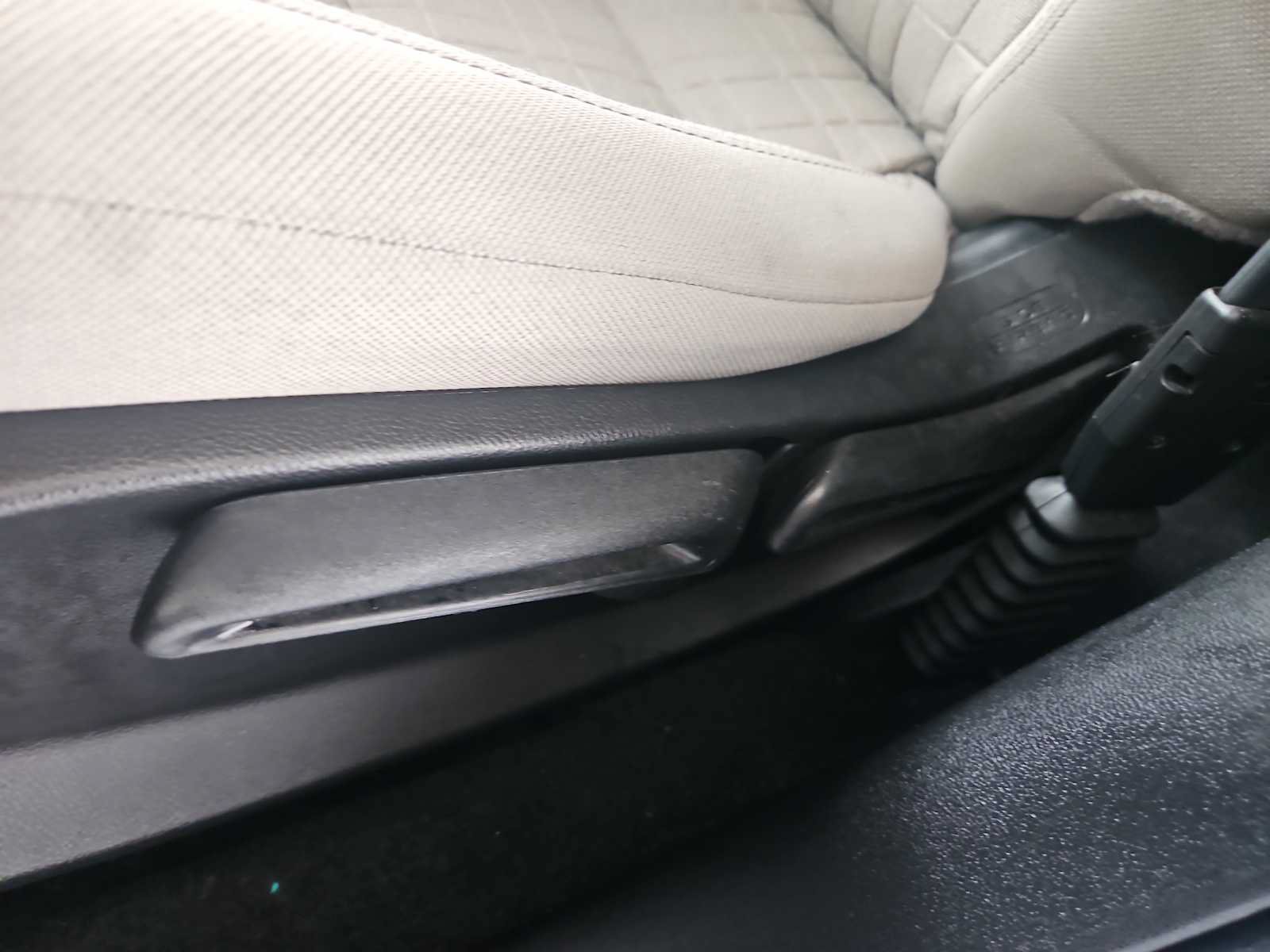 Certified 2024 Honda HR-V LX image 14