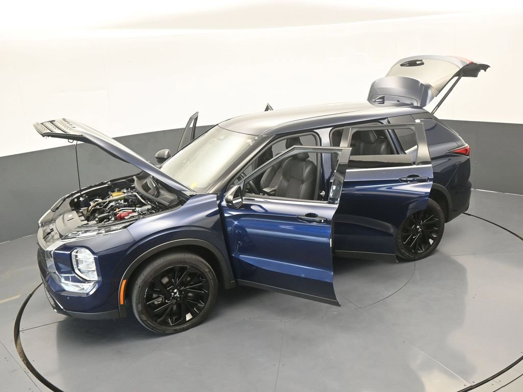 Used 2023 Mitsubishi Outlander SE image 72