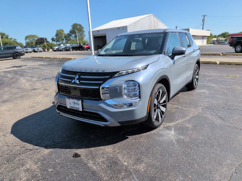 New 2026 Mitsubishi Outlander SE AWD/4WD image 12
