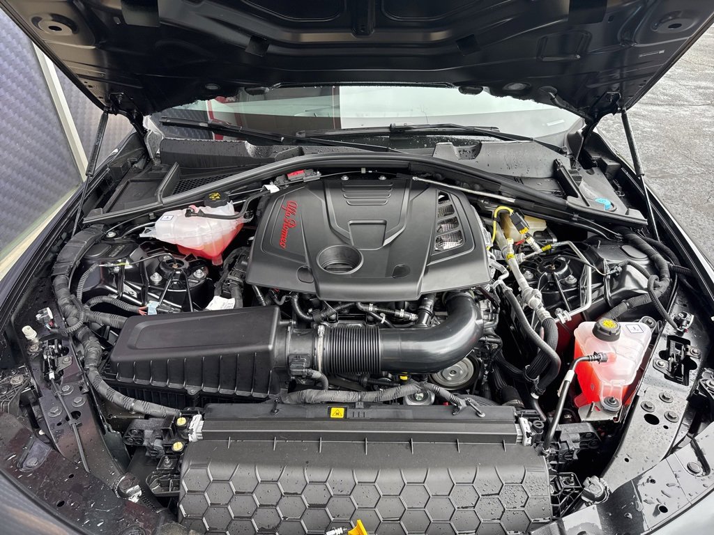 New 2025 Alfa Romeo Giulia AWD w/ Driving Assist Package image 25