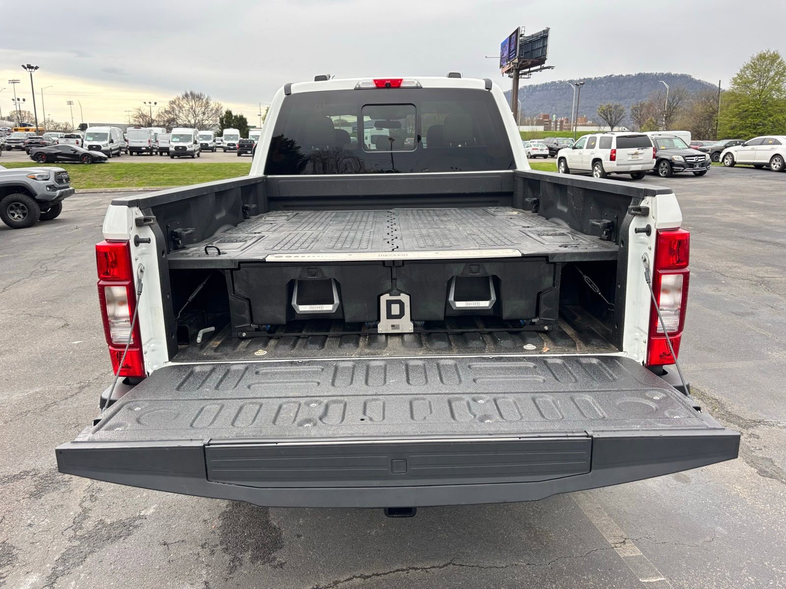 Used 2020 Ford F250 Lariat image 16