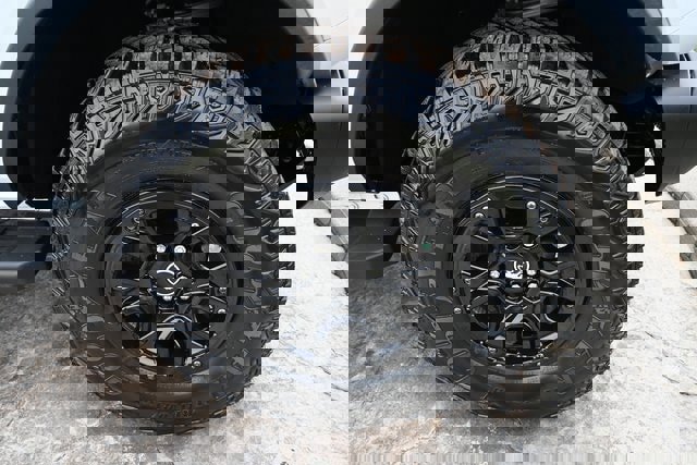 Used 2023 Ford Bronco Wildtrak image 11