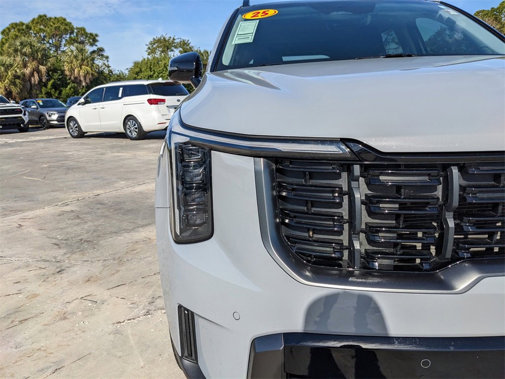 Certified 2025 Kia Sorento SX Prestige image 11