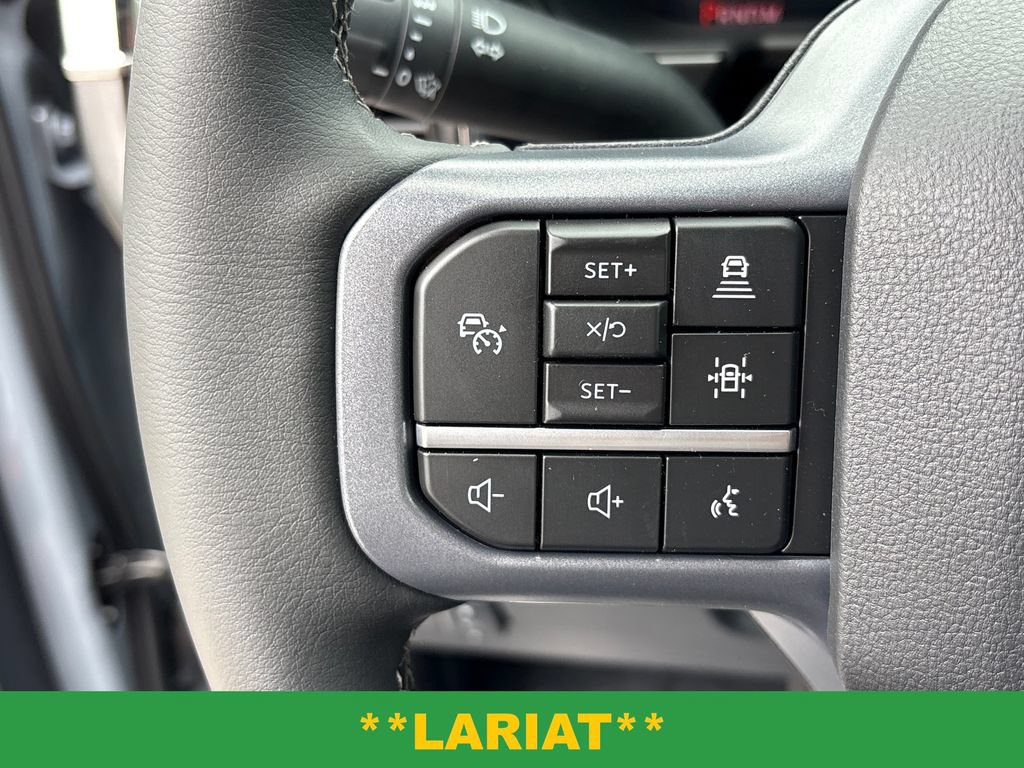 New 2026 Ford F250 Lariat w/ Black Appearance Package AWD/4WD image 17