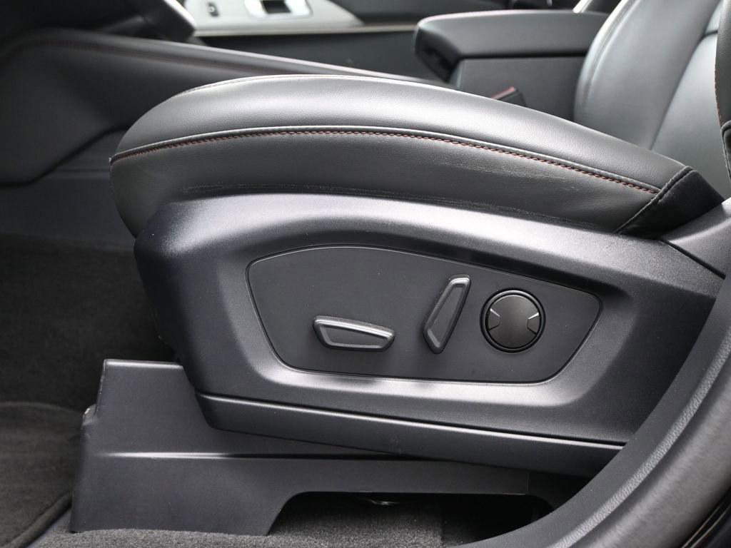 New 2025 Ford Explorer Active w/ Active Comfort Package image 13